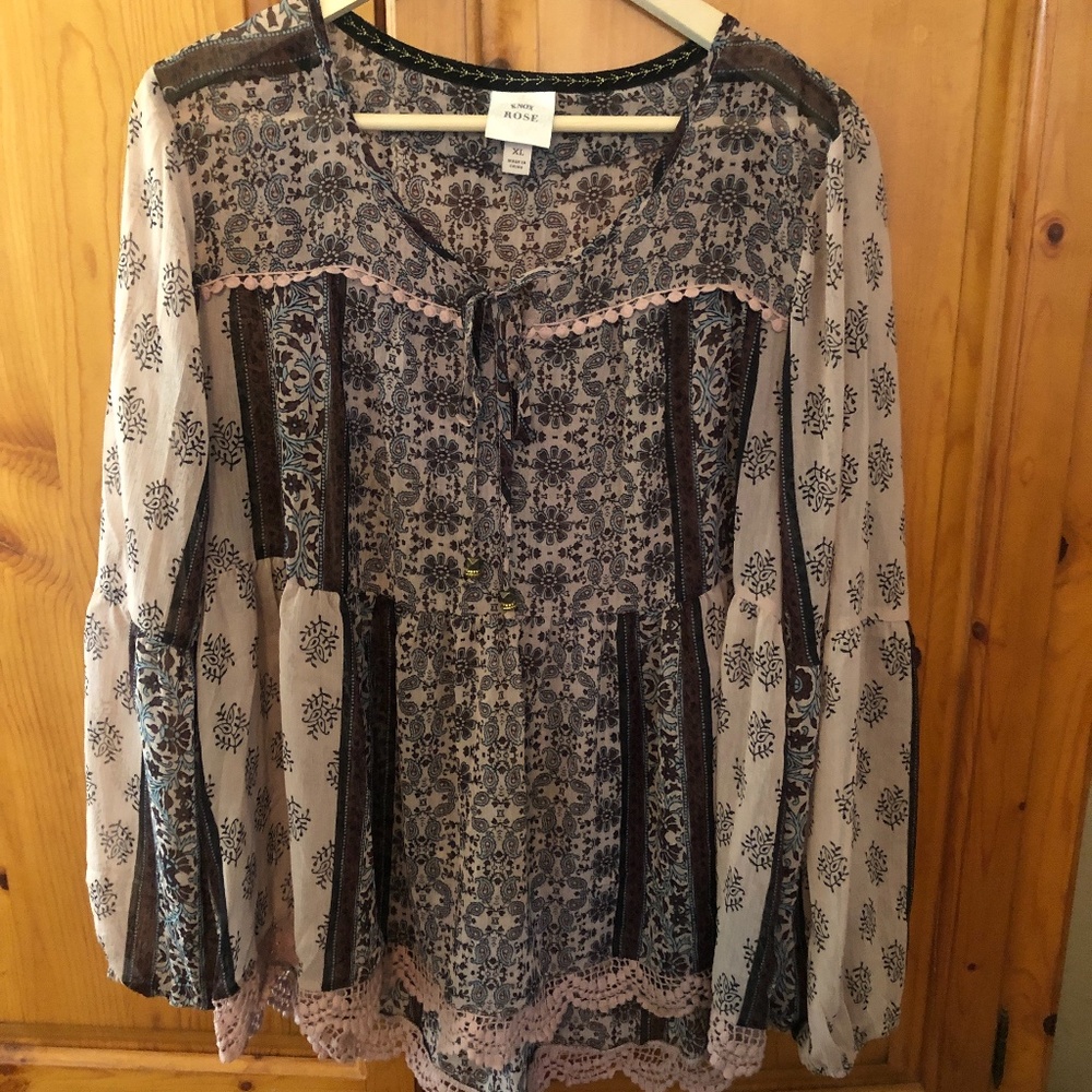 Mauve and black paisley/floral top